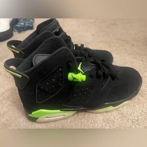 Electric green Jordan 6 (GS)